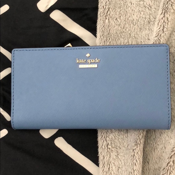 kate spade Handbags - Kate Spade NWOT Wallet